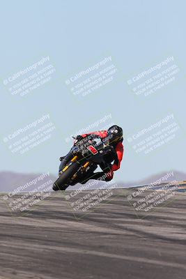 media/Dec-07-2025-CVMA (Sun) [[3e7d2de5dc]]/Race 6-The Shootout/